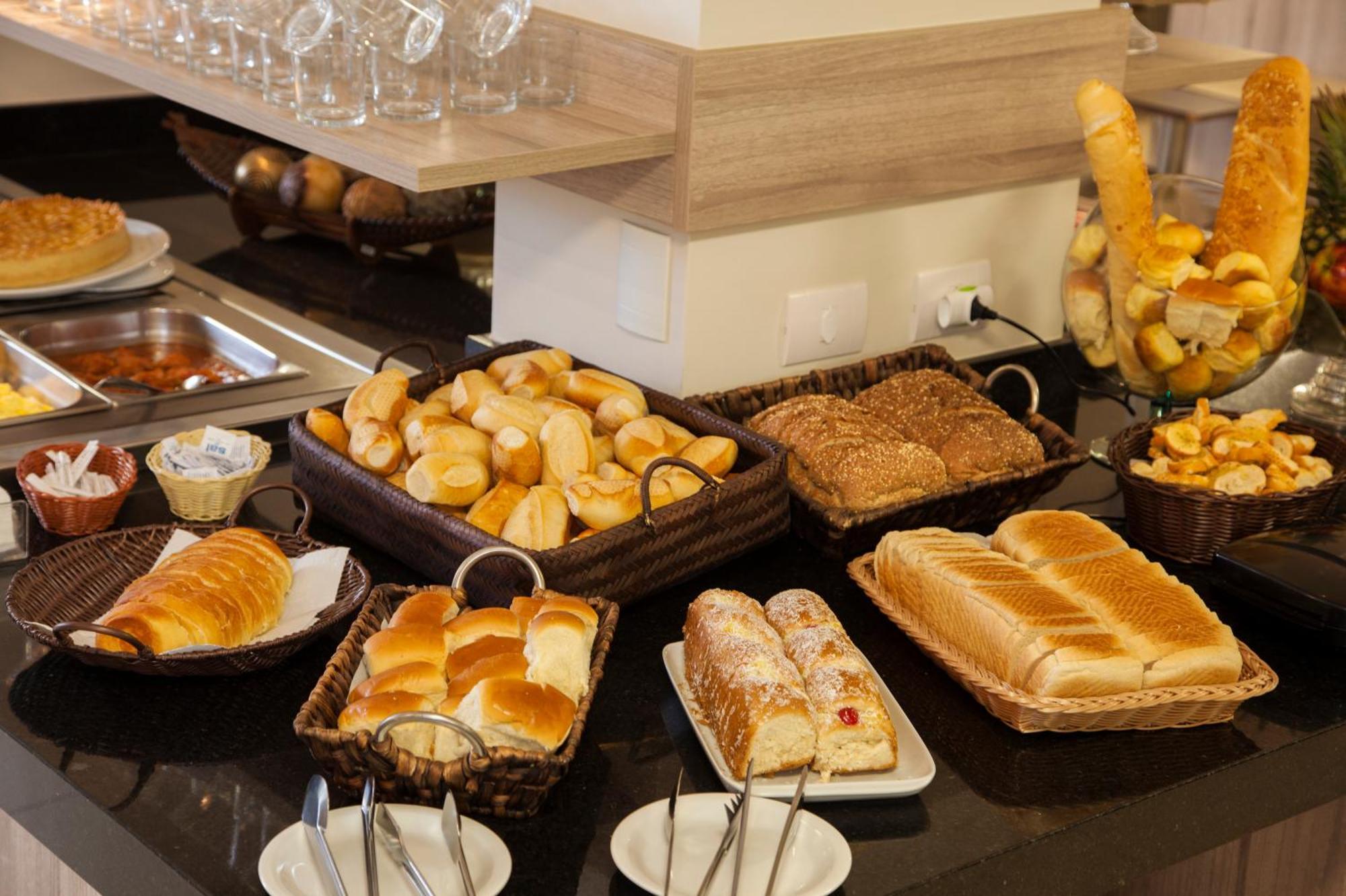 Estoril Hotel มารีเลีย ภายนอก รูปภาพ