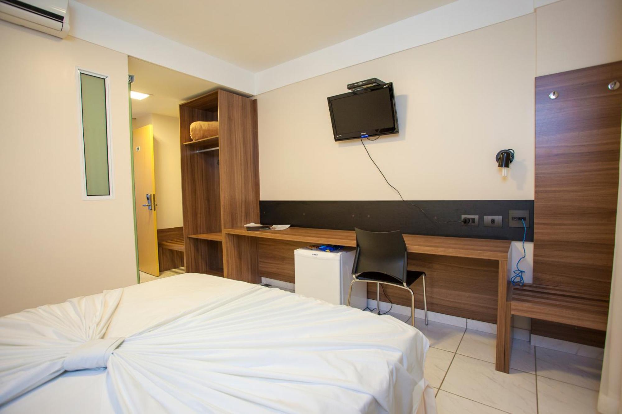 Estoril Hotel มารีเลีย ภายนอก รูปภาพ