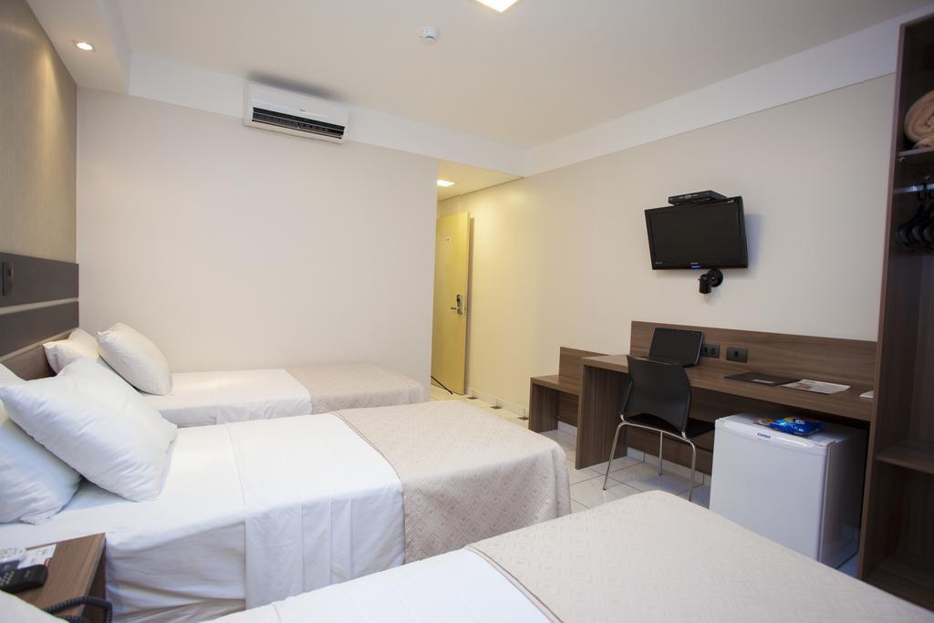 Estoril Hotel มารีเลีย ภายนอก รูปภาพ