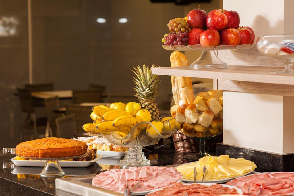 Estoril Hotel มารีเลีย ภายนอก รูปภาพ